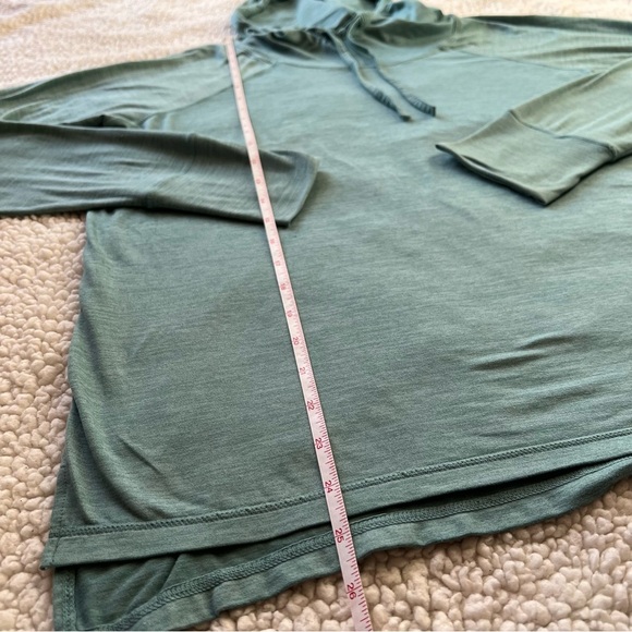 Women’s Gaiam Pull Over hoodie Lightweight - Picture 2 of 4